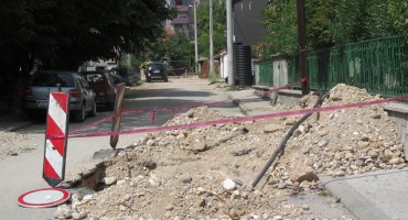 škola Antuna Branka Šimića, ulica Fra Didaka Buntića, kanalizacijski i vodovodni sustavi, Mostar, izgradnja, radovi