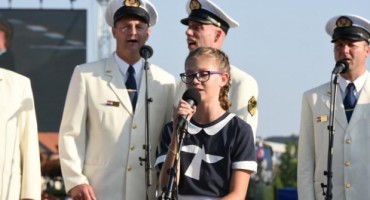 Mia dijete čarobnog glasa: Ne slušam ni Severinu, ni Rozgu