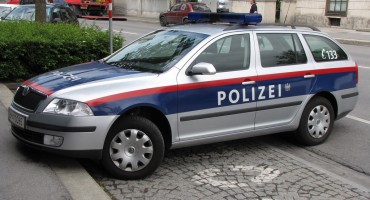 Šverceri u prikolicu kamiona utrpali čak 86 ljudi