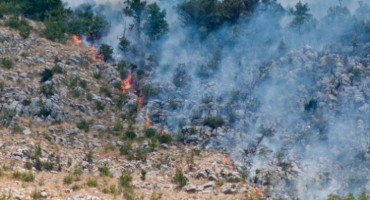 Planina Prenj i dalje u plamenu: Još uvijek gori u jablaničkoj općini