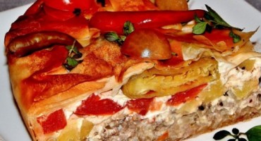 Slana torta s mesom,sirom i povrćem