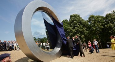 Spomenik Gordanu Ledereru