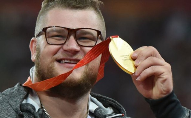 Svjetski prvak mrtav pijan medaljom platio taksi