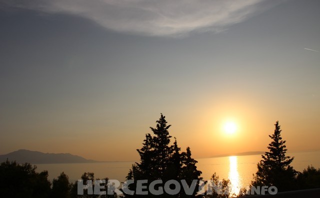 Pogledajte prekrasan zalazak sunca na Jadranu