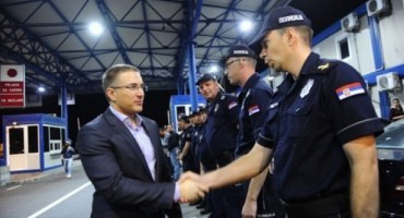 Srbija, Hrvatska zemlja, blokada