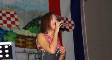 Mladen Grdović i Antonija Šola sa Milanom Bandićem na Hercegovačkoj večeri u Stuttgartu