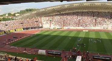 Hajduk.Dinamo: Specijalci spašavali suca Marića nakon još jedne lakrdije