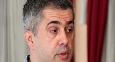 Nepostojanje zakona o udžbenicima uvodi korupciju u školske klupe