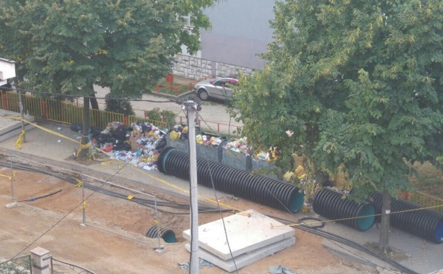 Mostar: Dijelovi grada se guše u smeću