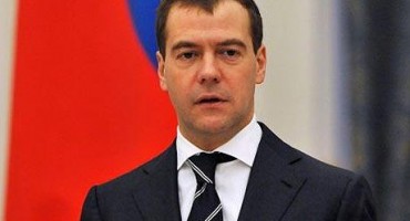 Medvedev: Ujedinjenje sa Zapadom najbolja opcija protiv terorizma