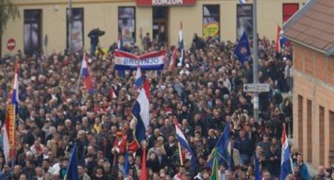  Odana počast gradu heroju