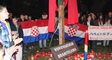 Obilježavanje obljetnice stradanja grada Vukovara u Mostaru.