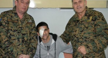 General Jeleč u posjeti Dževada Ljukovca, povrijeđenog u terorističkom napadu