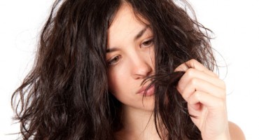 Ne ignorirajte ih! 5 znakova na kosi koji otkrivaju zdravstvene probleme