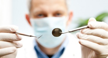 Pet razloga zašto morate kod stomatologa čim osjetite bol u zubu