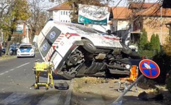 teška prometna nesreća, pogibija, hitna pomoć