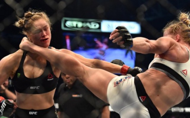 Senzacija UFC-a: Holly Holm udara kao 'muškarčina'