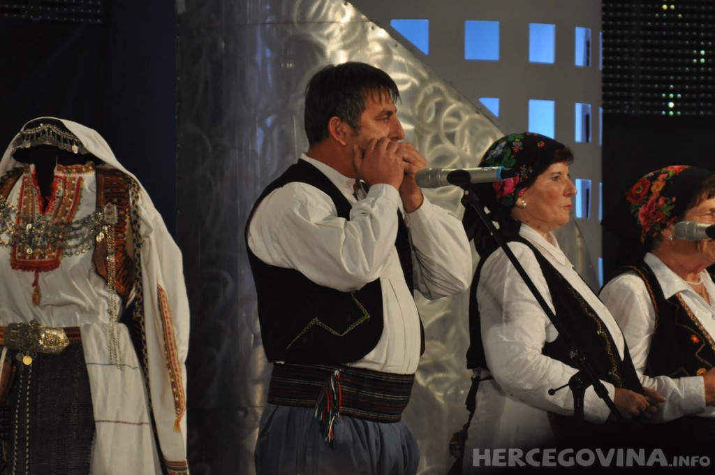 Prepuna dvorana na snimanju 'Lijepom našom' u Širokom Brijegu