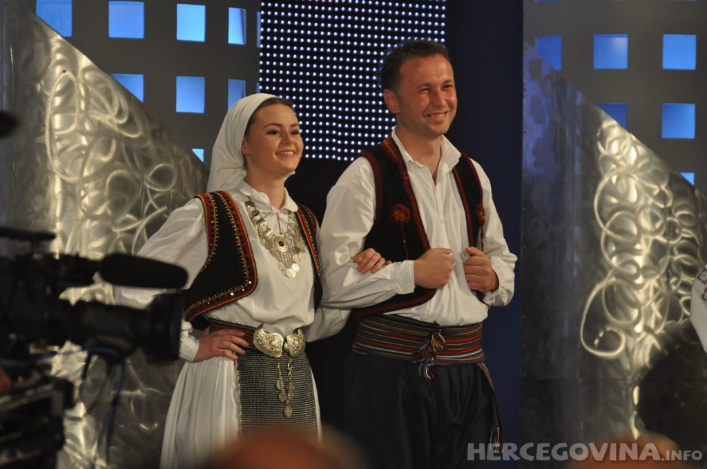 Prepuna dvorana na snimanju 'Lijepom našom' u Širokom Brijegu