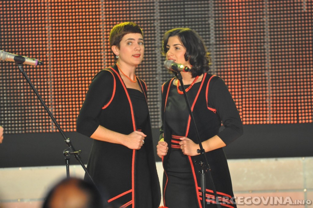 Prepuna dvorana na snimanju 'Lijepom našom' u Širokom Brijegu