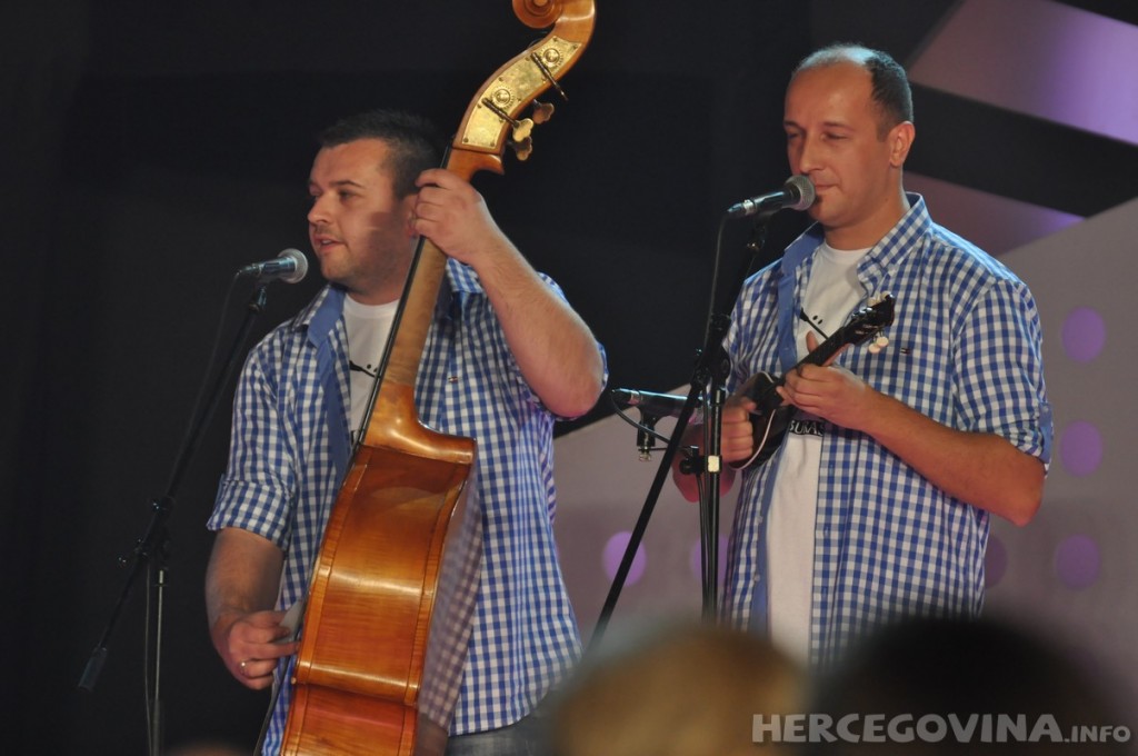 Prepuna dvorana na snimanju 'Lijepom našom' u Širokom Brijegu