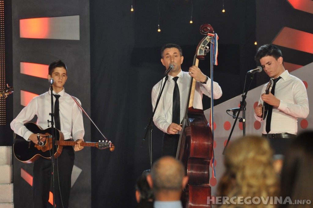 Prepuna dvorana na snimanju 'Lijepom našom' u Širokom Brijegu