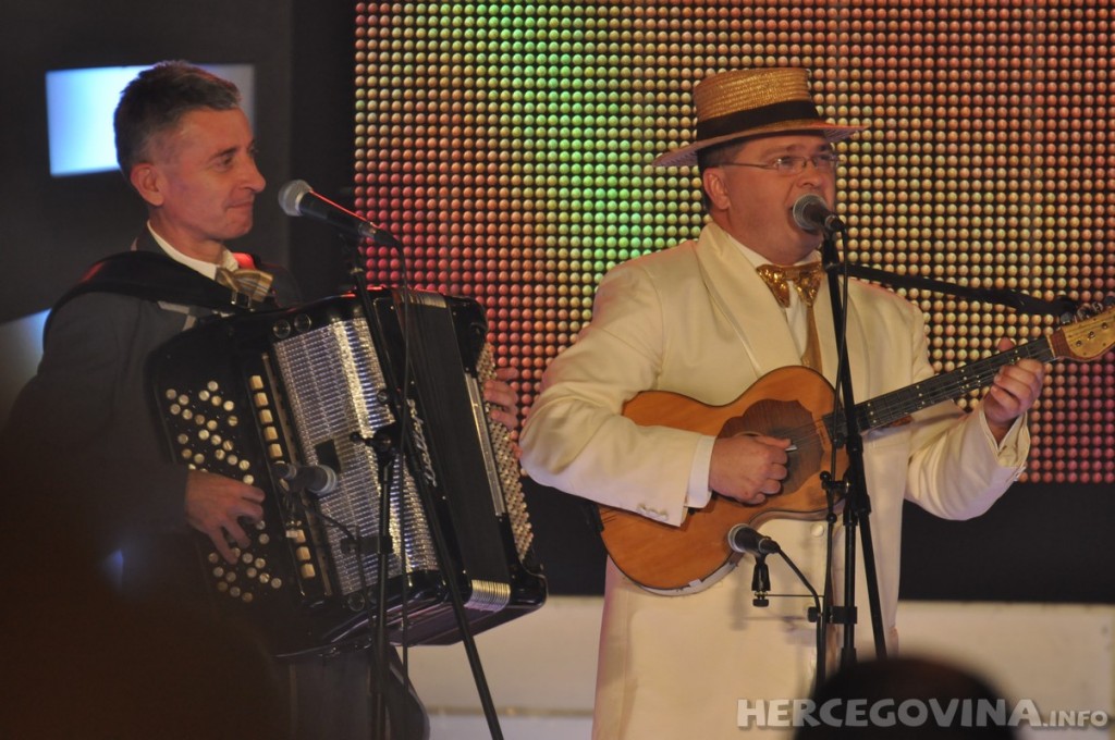 Prepuna dvorana na snimanju 'Lijepom našom' u Širokom Brijegu