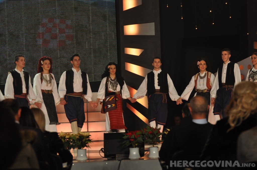 Prepuna dvorana na snimanju 'Lijepom našom' u Širokom Brijegu