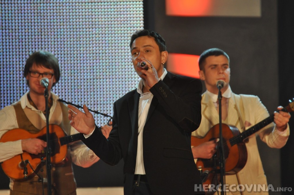 Prepuna dvorana na snimanju 'Lijepom našom' u Širokom Brijegu