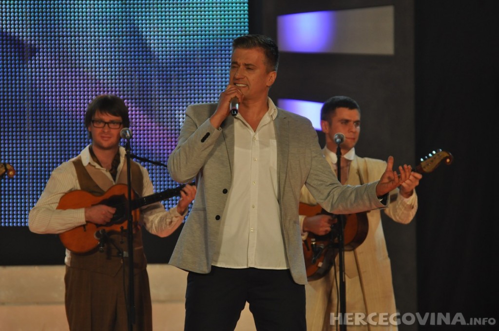 Prepuna dvorana na snimanju 'Lijepom našom' u Širokom Brijegu