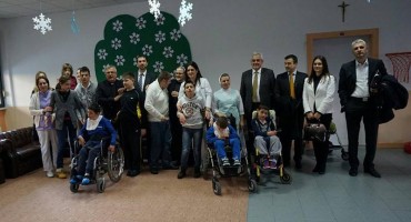 Čavara i Bešlić posjetili  'Nazaret' i 'Svetu obitelj'