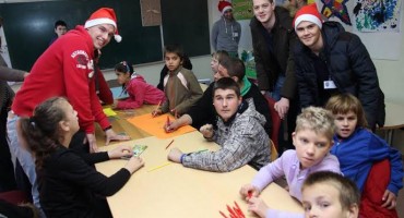 Mostar: Udruga studenata Fakulteta zdravstvenih studija za Los Rosales