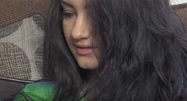 PIJANE TINEJDŽERKE BRUTALNO PRETUKLE SVOJU PRIJATELJICU Sve su snimile pametnim telefonom i objavile na internetu