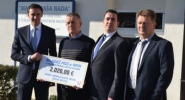 Mladež HDZ-a iz Njemačke uručila donaciju domu 'Marija naša nada'