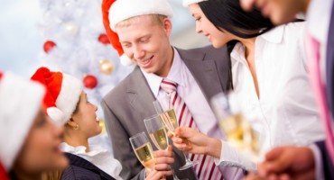  Čak 39 posto zaposlenika se na božićnom domjenku seksa s kolegom