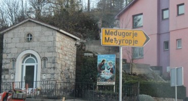 Božićni 'pokloni' Širokobriježanima: 'Mogu nam postaviti Komšića kad ih je volja a kamoli ćirilicu'