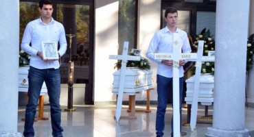 Ispraćaj stradalih studenata: Sveučilište u Mostaru ne pamti veću tragediju i gubitak