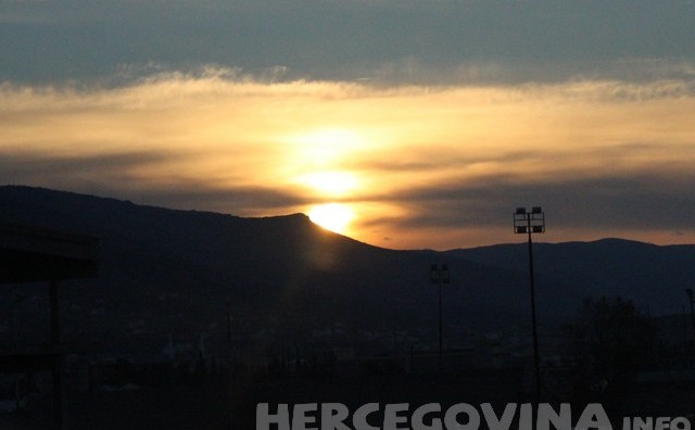 Pogledajte prekrasan izlazak sunca u Mostaru