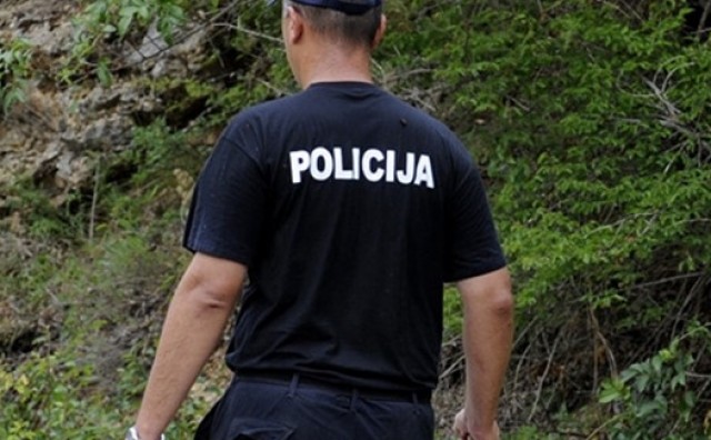 policija