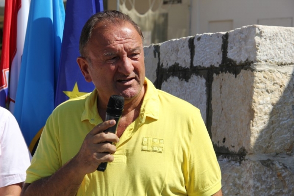 Predsjednik Odbora HSP AS za iseljenu i raseljenu Hrvatsku dr. sc. Anto Kovačević gostuje u Bujici