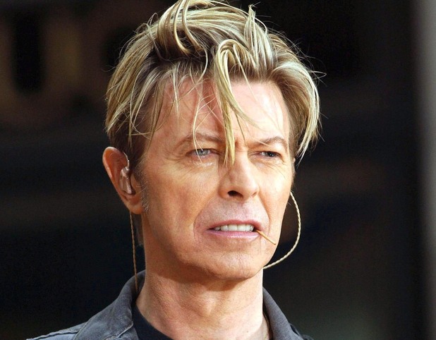 Preminuo je legendarni David Bowie