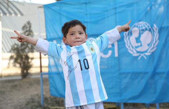 Evo kako je Messi razveselio dječaka iz Afganistana!