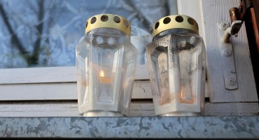 sahrana, Novac, pomoć