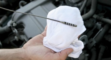 Evo što se događa ako ne provjeravate ulje u motoru