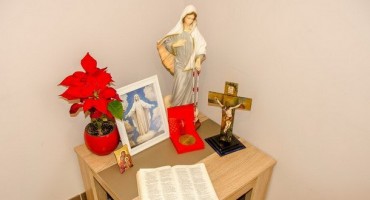 Izbornik Željko Babić Međugorju poklonio brončanu medalju