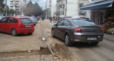 Mostar: Ulica već više od 20 dana razrovana