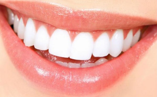 6 namirnica koje čine zube zdravima