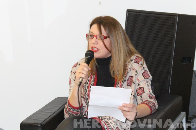 Mostar: U Galeriji Aluminij predstavljana višejezična zbirka pjesama  Lidije Pavlović-Grgić