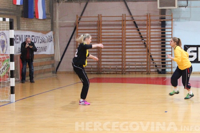 HŽRK Zrinjski-ŽRK Krivaja 30:27