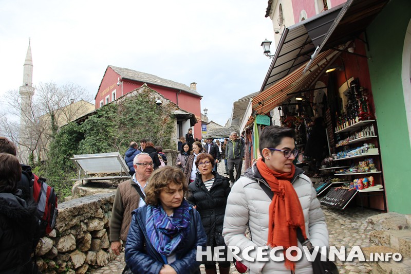 Mostar miriše u proljeće: Prekrasne fotografije centra Hercegovine